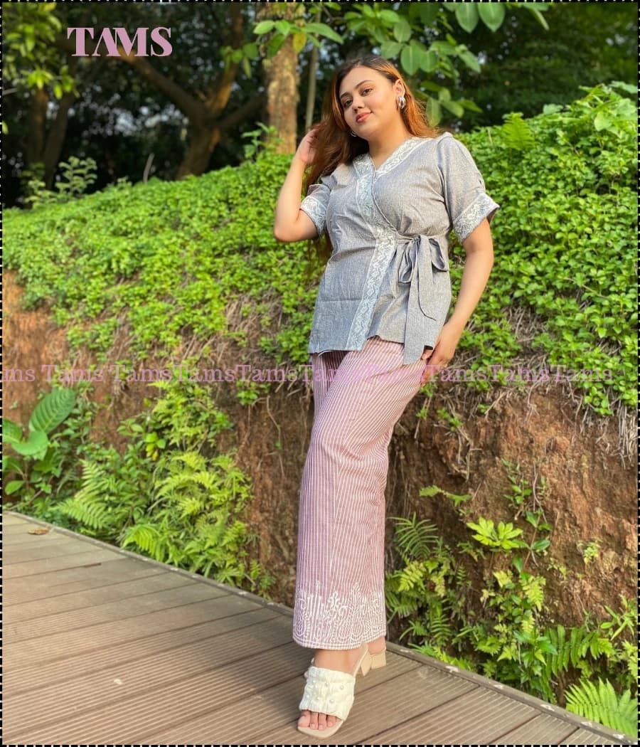 তটিনী ধূসর